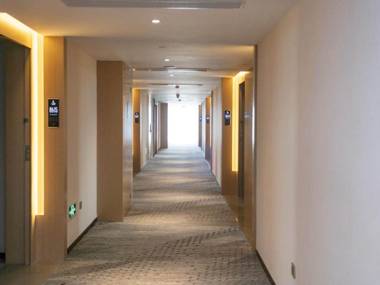 Lavande Hotel Shenzhen Pingshan High-Speed Railway Station