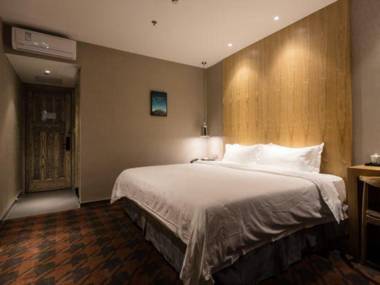 Yilong Yayuan Hotel (Shenzhen Pingshan High-speed Railway)