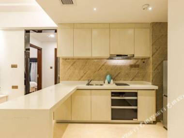 Western Theme Holiday Apartment Hotel (Shenzhen Bantian Metro Station)