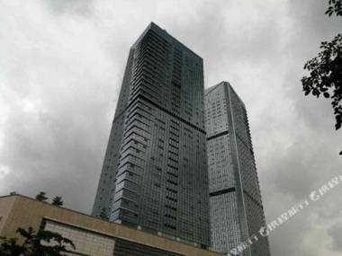 Licheng Hotel (Shenzhen University Town Metro Station)