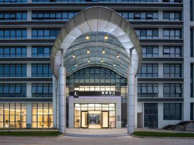 Lavande Hotel Shenzhen Guangming Science City Zhongshan University Metro Station