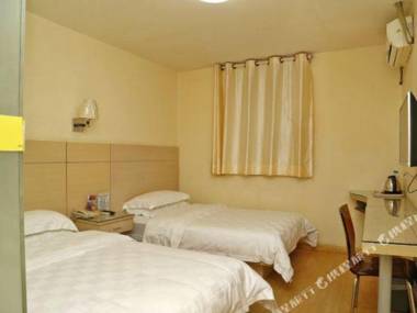 No. 8 Hotel Chain (Shenzhen Huaqiangbei)