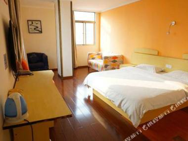 Sleep 99 Chain Hotel (Shenzhen Longcheng Square)