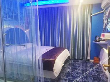 Zhenhua Hostel (Pinghu)