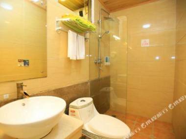 Dongchong Hongshuwan Shuian Holiday Inn