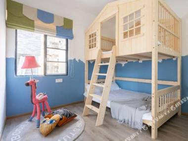 Left Bank Time Apartment