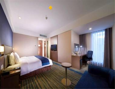 Holiday Inn Express Shenyang North Station an IHG Hotel