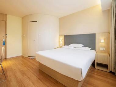 Hanting Hotel Shenyang Santaizi Metro Station