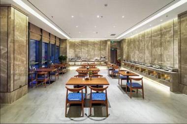 Yitel Collection Collection Shenyang North Railway Station South Square