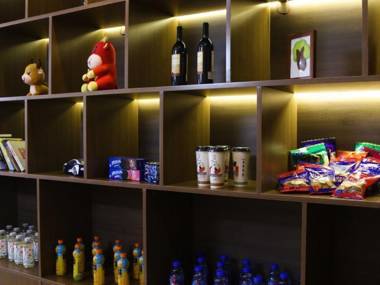 Shell Hotel Liaoning Shenyang Dadong District Middle Street North Railway Station