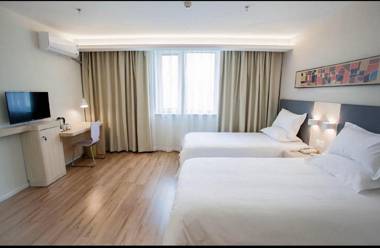 Hanting Hotel Shenyang Wanlian Metro Station