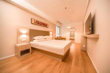 Hanting Hotel Shenyang Tiexi Qigong Street Metro Station