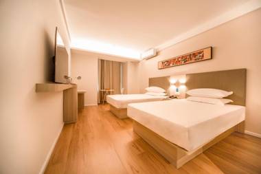 Hanting Hotel Shenyang Tiexi Qigong Street Metro Station