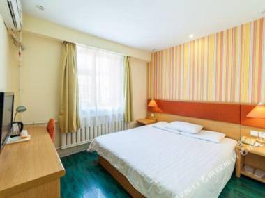 Home Inn (Shenyang Qingnian Street Renao Road)