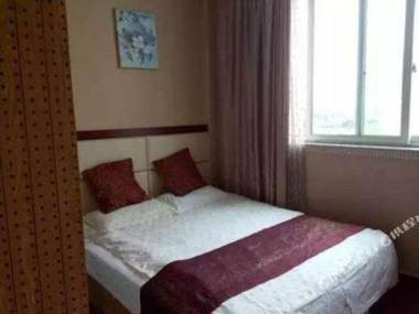 Yijia Business Hotel