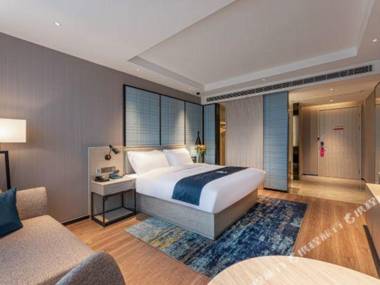 Yishang Hotel (Shaoxing Textile City Cross Border E-Commerce Industrial Park Store)