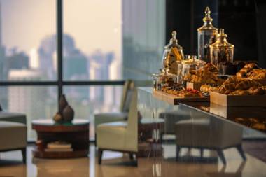 Renaissance Shanghai Zhongshan Park Hotel