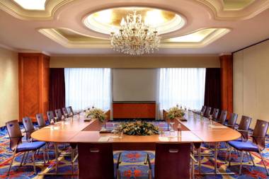 Hongqiao Jin Jiang Hotel (Formerly Sheraton Shanghai Hongqiao Hotel)