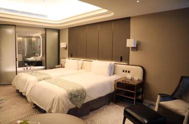 Oriental Riverside Bund View Hotel (Shanghai International Convention Center)