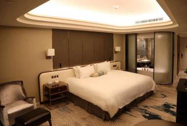 Oriental Riverside Bund View Hotel (Shanghai International Convention Center)