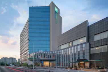 Holiday Inn Express Shanghai Jinqiao Central an IHG Hotel