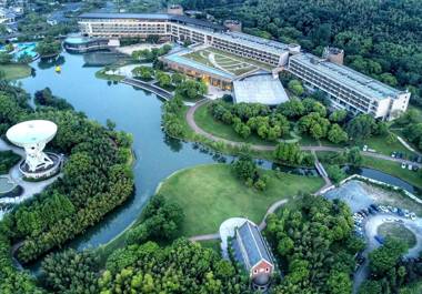 The Yuluxe Sheshan Shanghai A Tribute Portfolio Hotel (Formerly Le Meridien She Shan Shanghai)