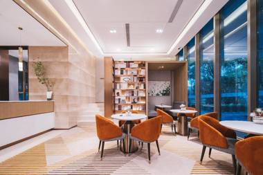 Cypress Garden Hotel