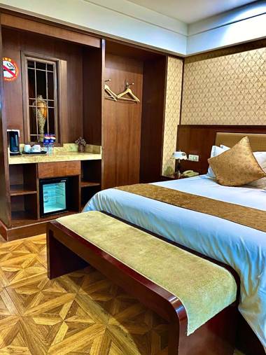 Linjiang International Cruise Hotel (Shanghai Youyi Road)