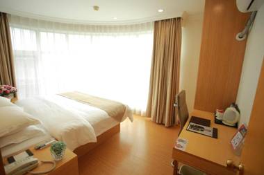 Greentree Inn Shanghai Hongqiao Airport Apartment Hotel