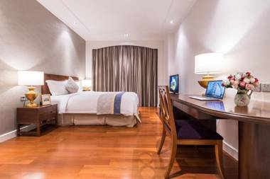 Green Court Residence City Center Shanghai(Original name: Green Court Serviced Apartment-People’s Square)