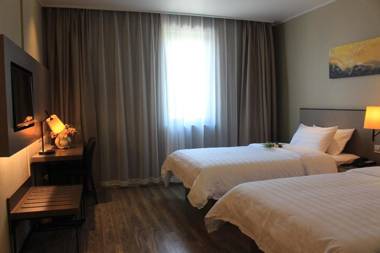 Home Inn Plus Shanghai Pudong Airport Chuansha Branch