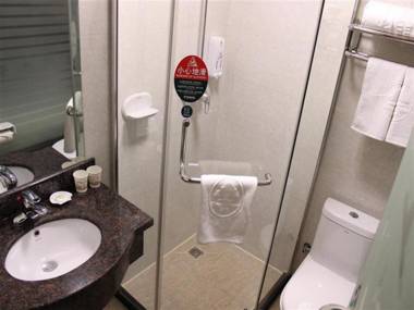 GreenTree Inn Shanghai Gucun Shuichan West Road Shell Hotel