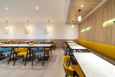 Hanting Premium Hotel Shanghai Fengxian Sports Center