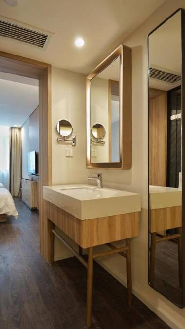 Hanting Premium Hotel Shanghai South Xizang Road