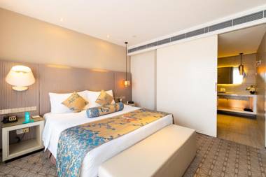 Shanghai Bund South China Harbour View Hotel