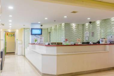 Hi Inn Shanghai Huaihai Zhong Road