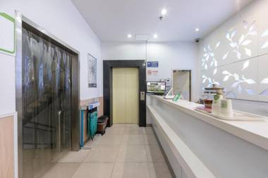 Hi Inn Shanghai Railway Station