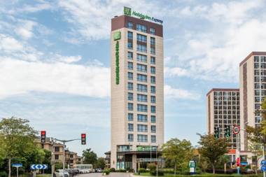Holiday Inn Express Shanghai Jiading Industry Park an IHG Hotel