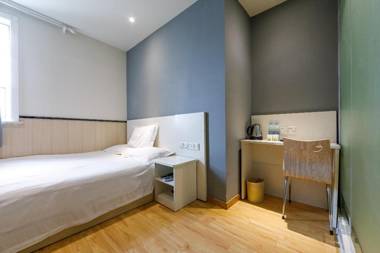 Hi Inn Shanghai Changhai Hospital