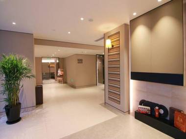 Homeinnsplus Xintiandi Lujiabang Road