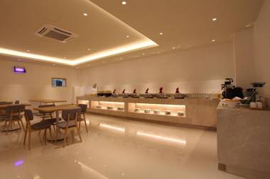 Ji Hotel Shanghai Jiading New Town Yuanxiang Lake