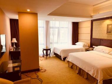 Vienna Hotel Shanghai Songjiang Happy Valley