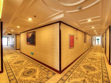 Vienna Hotel Shanghai Songjiang Happy Valley