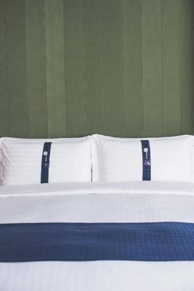 Holiday Inn Express Shanghai Songjiang Fangta an IHG Hotel