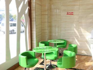 Vatica Shanghai Jinshan District Jinshan International Trade City Weihong Road Hotel