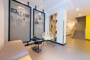 Hi Inn Shanghai Railway Station South Square