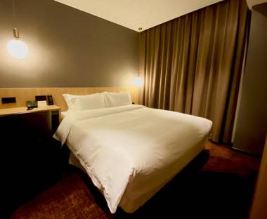 Hotel Coka Shanghai Pudong International Airport and Disney