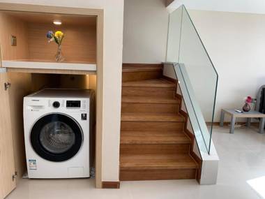 iFamily Apart Hotel Waigaoqiao Branch