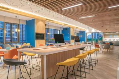 Holiday Inn Express Shanghai Huijin an IHG Hotel