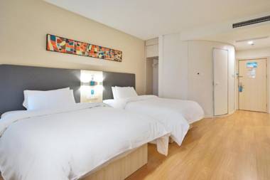 JI Hotel (Shanghai Changshou Road Subway Station Xinhui Road)